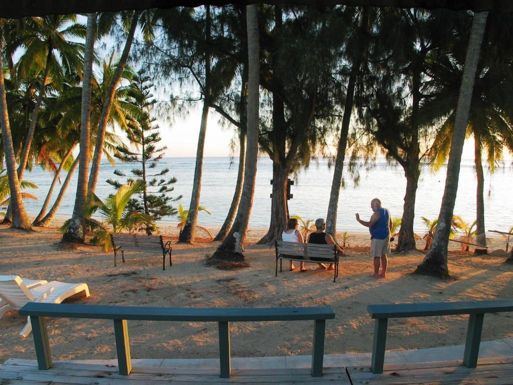 Sunhaven Beach Bungalows (Adults Only) Rarotonga Bilik gambar